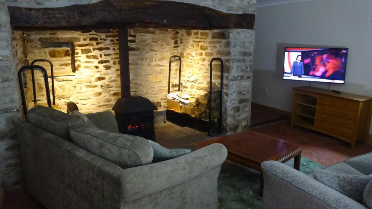Blaentwrch Farmhouse Llanddewi-Brefi Exterior photo